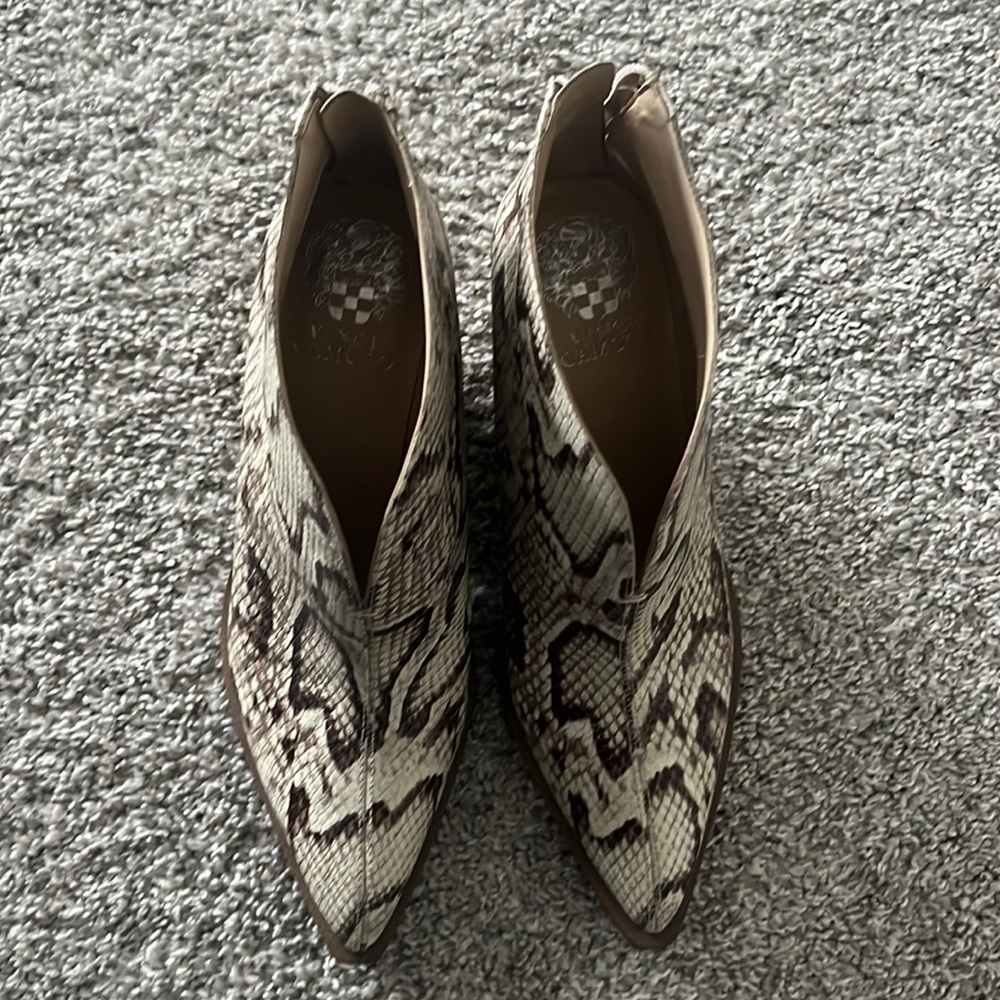 Like new snake print booties.